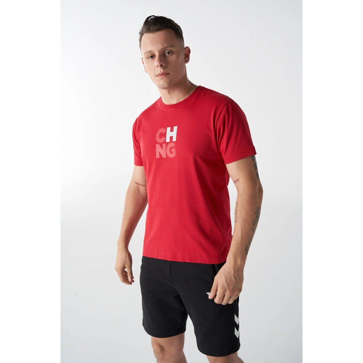 Hummel 911790-3658 Kırmızı Erkek Change Regular Fit Bisiklet Yaka Atwork Baskı %100 Pamuk Tşört