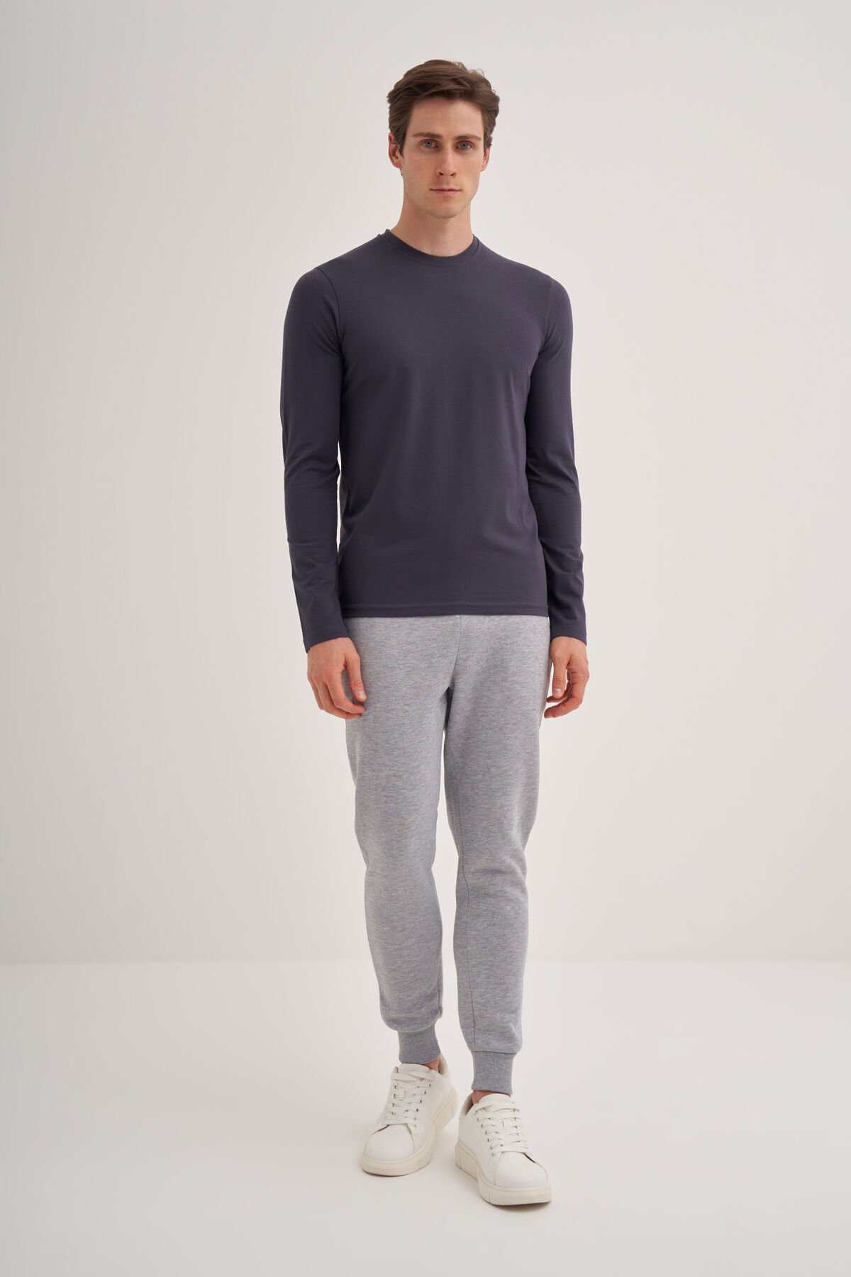 Cazador 24YCEEO05606 Antrasit Erkek Slim Fit Basic Bisiklet Yaka Dar Kesim Likralı Sweat