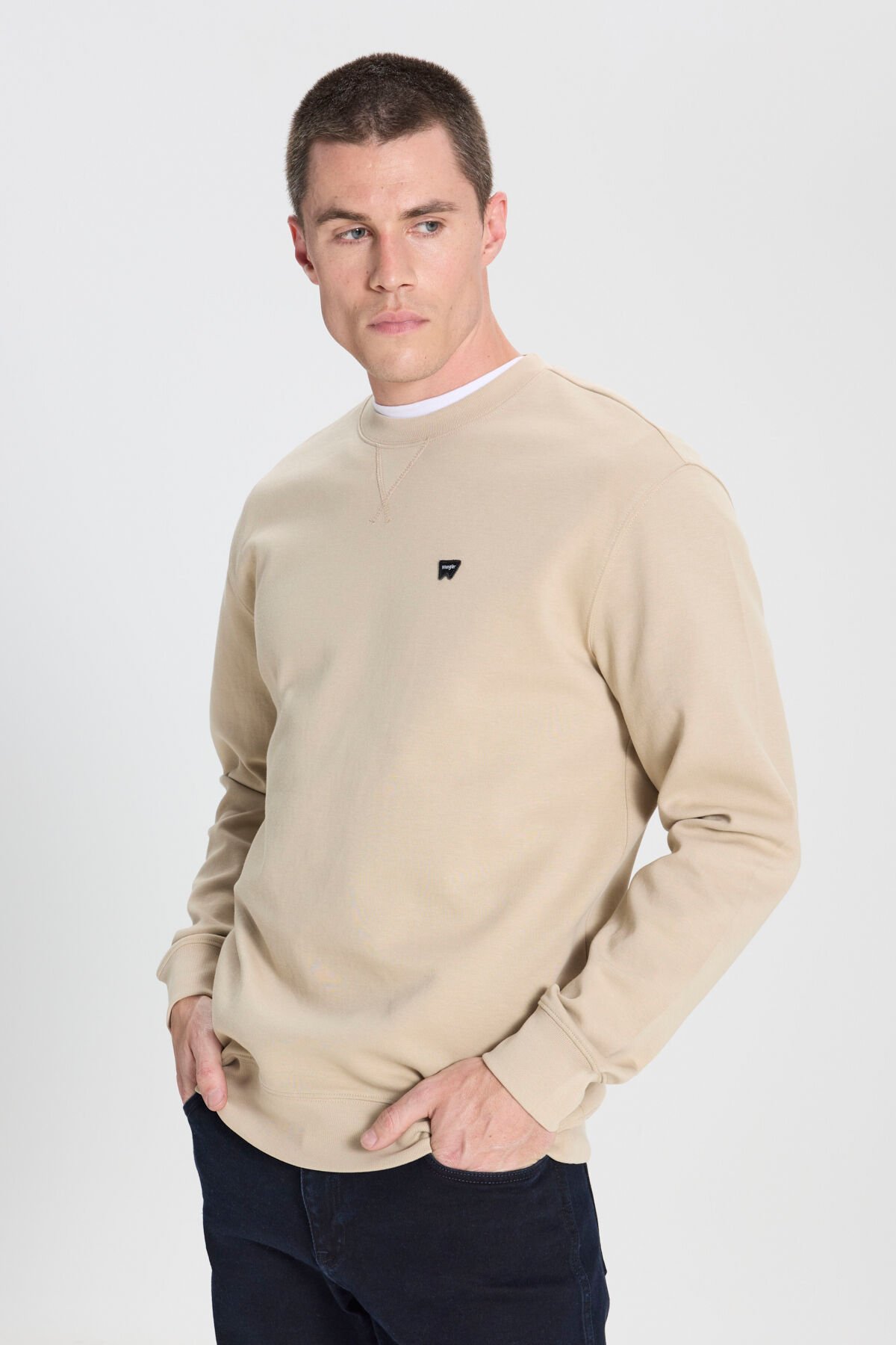 Wrangler W242726614 Bej Erkek İki İplik Üçgen Dış Dikim Bisiklet Yaka Sweat