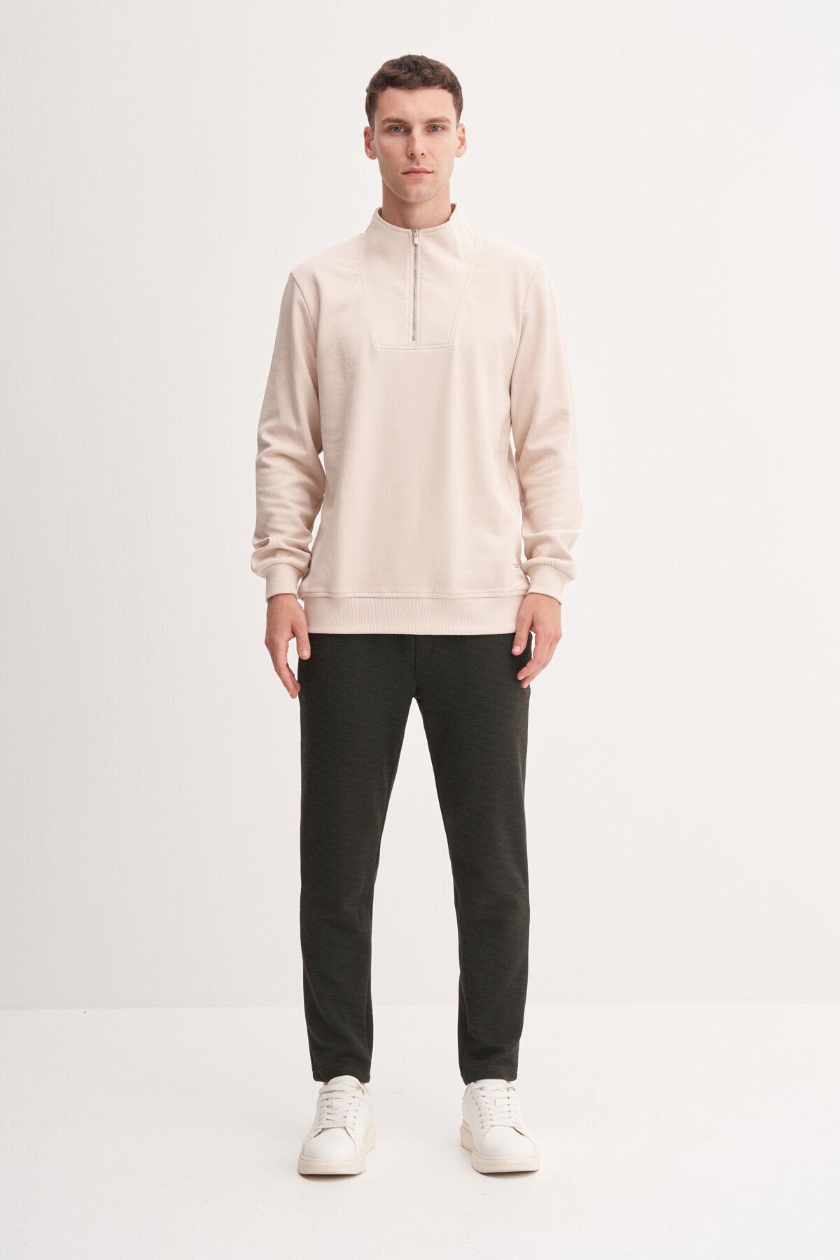 Cazador 53075 Bej Erkek Dik Yaka Yarım Fermuarlı Regular Fit Sweatshirt