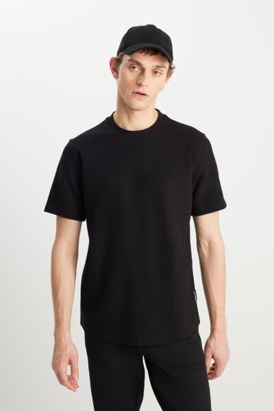 Wrangler W2510718001 Siyah Erkek Regular Fit Bisiklet Yaka T-shirt