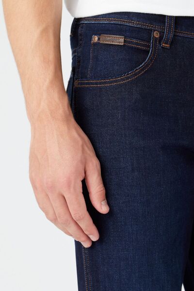 Wrangler W12SAO990 Texas Silim Mavi Erkek Geniş Bel Geniş Paça Özel Seri Kot Pantalon