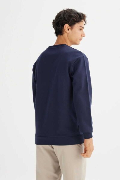 LEE L242499411 Lacivert Erkek Bisiklet Yaka Regular Fit Önü Baskılı Sweatshirt