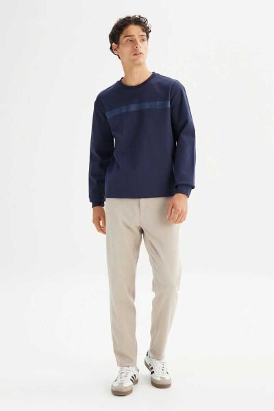 LEE L242499411 Lacivert Erkek Bisiklet Yaka Regular Fit Önü Baskılı Sweatshirt