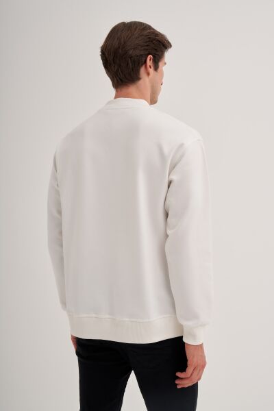 Cazador 52480 Ekru Erkek Bisiklet Yaka Relax Fit 2 İplik Sweatshirt
