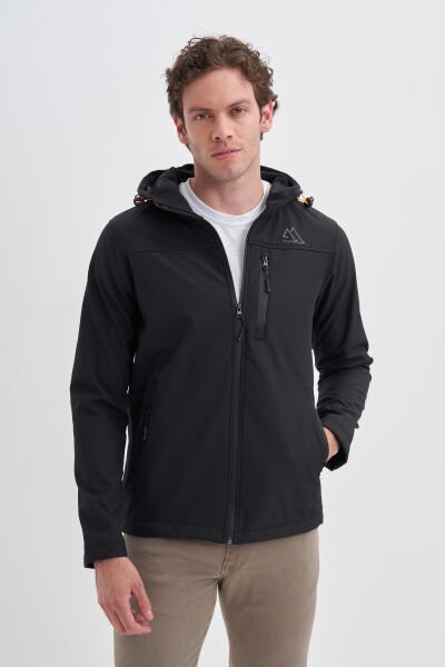 Cazador 24KCEED01047 Siyah Erkek Soft Shell Kapişonlu Önü Fermuarlı 3 Cepli %96 Polyester %4 Elastan Silim Fit Mont