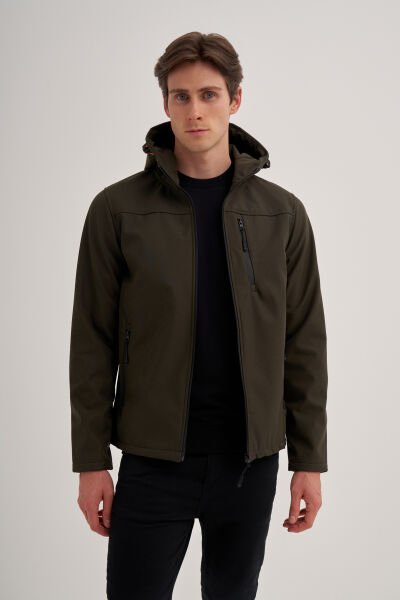 Cazador 24KCEED01047 Haki Erkek Soft Shell Kapişonlu Önü Fermuarlı 3 Cepli %96 Polyester %4 Elastan Silim Fit Mont