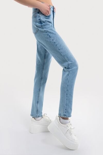 Loft 2036157 Mavi Kadın Mom Slim Fit Yüksek Bel Dar Paça Kot Pantolon