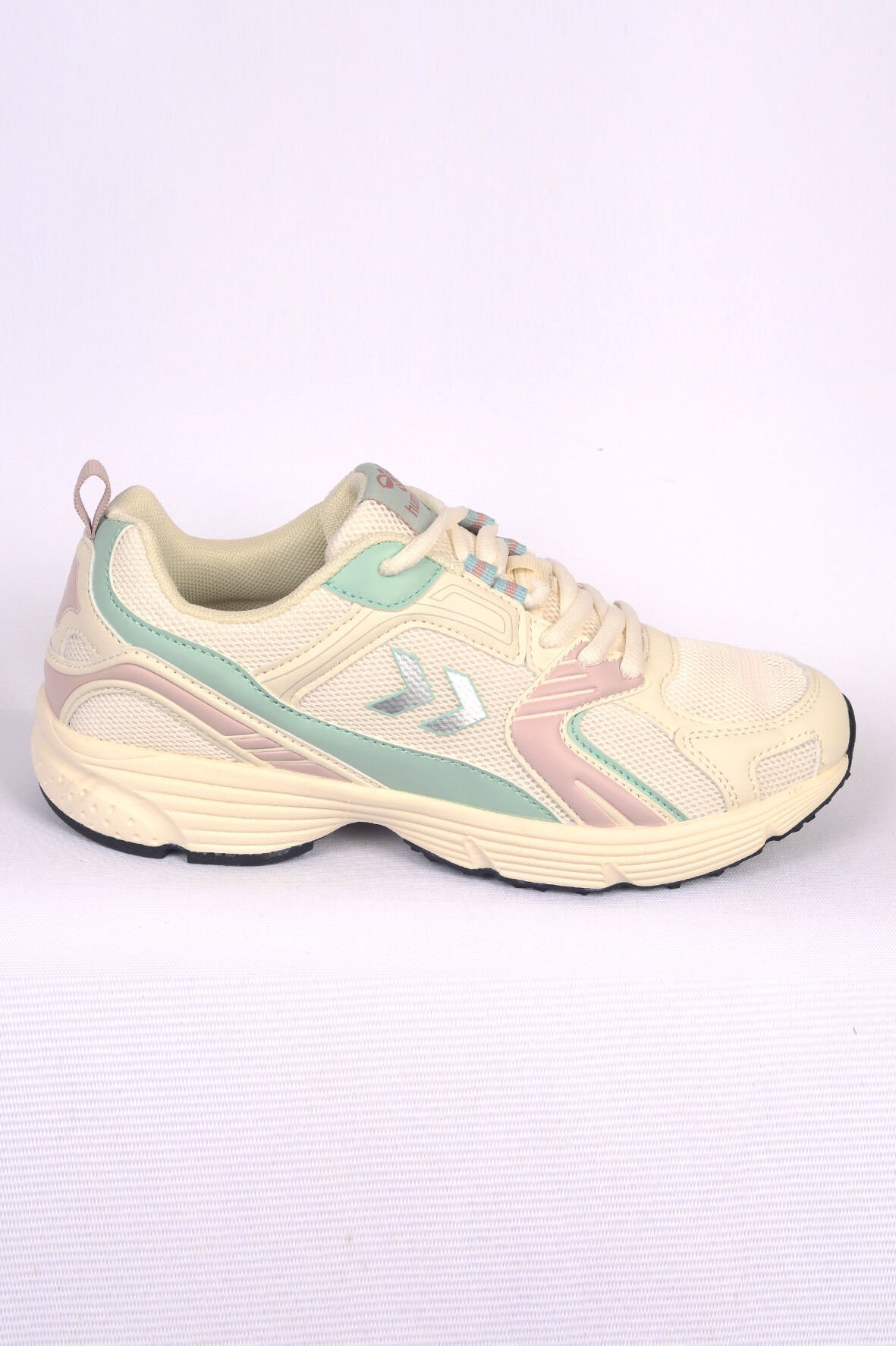 Hummel 900695-9804 HML PERFORMANCE 500 Fileli Bağcıklı Ortapedik Tavan Ekru Kadın Spor Ayakkabı