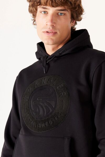 Wrangler W232239001 Siyah Kapüşonlu Önü Baskılı Erkek Sweat