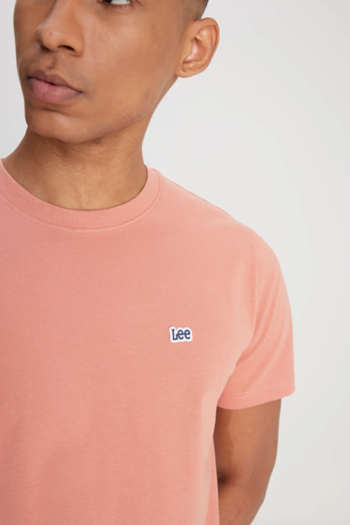 Lee L60UFQUK Somon Erkek Regular Fit Bisiklet Yaka Lee Yazılı %100 Pamuk Tşört