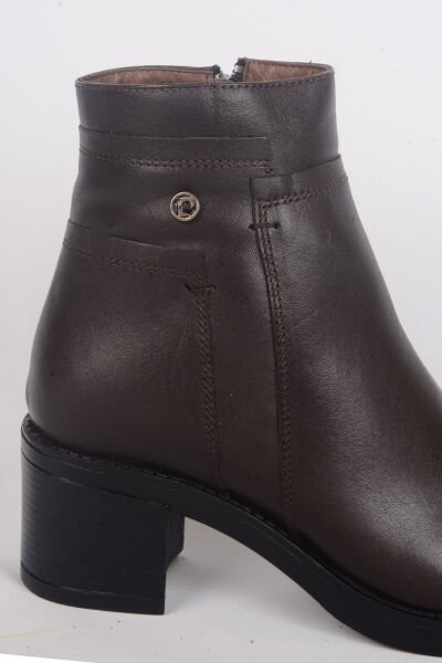Pierre Cardin 54063 Yandan Fermuarlı Yüksek Topuklu Yarım Bilek Kadın Kahverengi Kışlık Bot