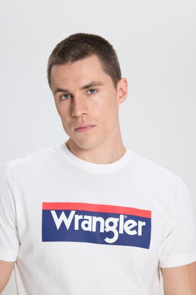 Wrangler W7H4D3737 Beyaz Erkek Regular Fit  Önü Yazılı Bisiklet Yaka Erkek T-shirt
