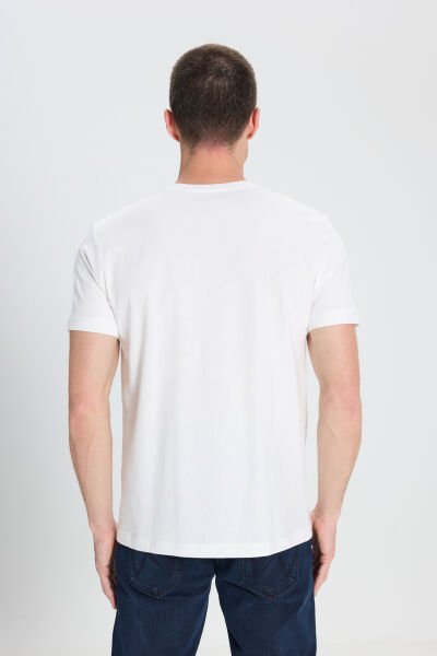 Wrangler W7H4D3737 Beyaz Erkek Regular Fit  Önü Yazılı Bisiklet Yaka Erkek T-shirt