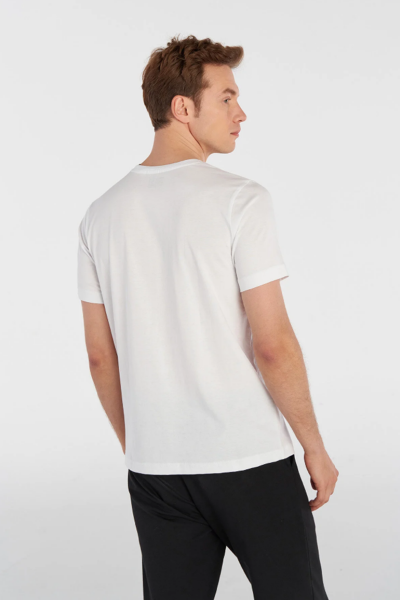 Hummel 911947-9001 Beyaz Erkek Bisiklet Yaka Kısa Kollu Hummel Yazı Baskılı Tshirt
