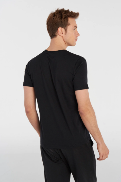 Hummel 911947-2001 Siyah Erkek Bisiklet Yaka Kısa Kollu Hummel Yazı Baskılı Tshirt