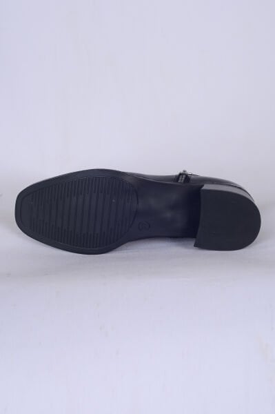 Kum K611206 PREMIUM Siyah Kadın Fermuar Detaylı Rahat Taban Deri Bot