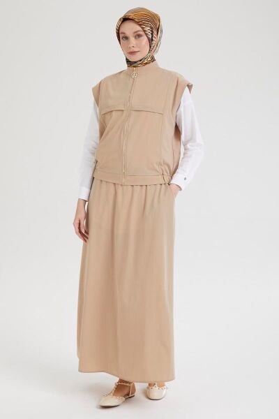 Armine 25YT613 Bej Kadın Sıfır Kol Yelekli ve Etekli Ikili Takım