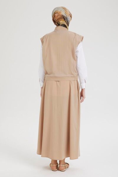 Armine 25YT613 Bej Kadın Sıfır Kol Yelekli ve Etekli Ikili Takım
