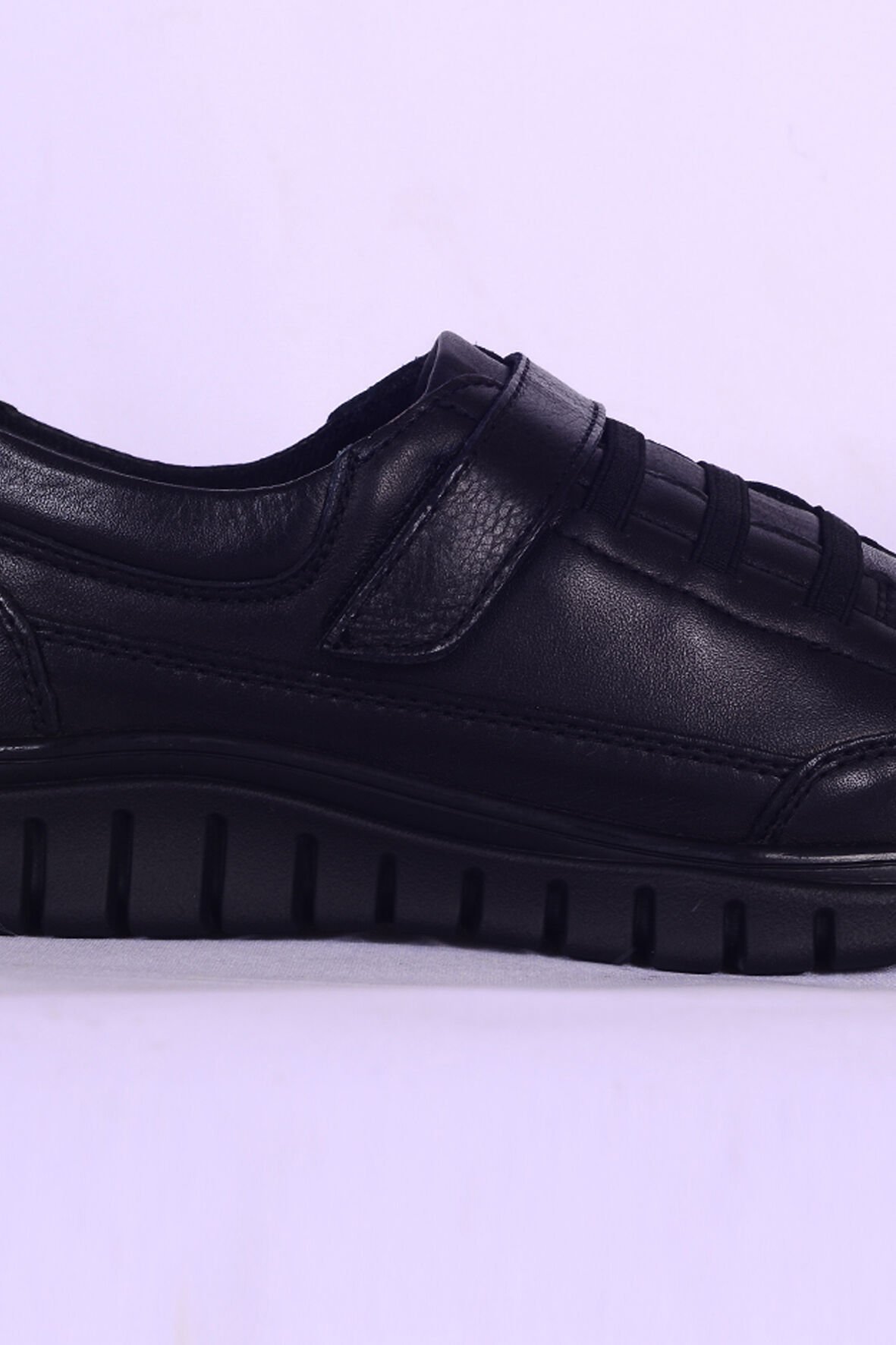 Kuum K1431213 COMFORT Siyah Kadın Deri Ortopedik Taban Cırt Cırtlı Günlük Ayakkabı