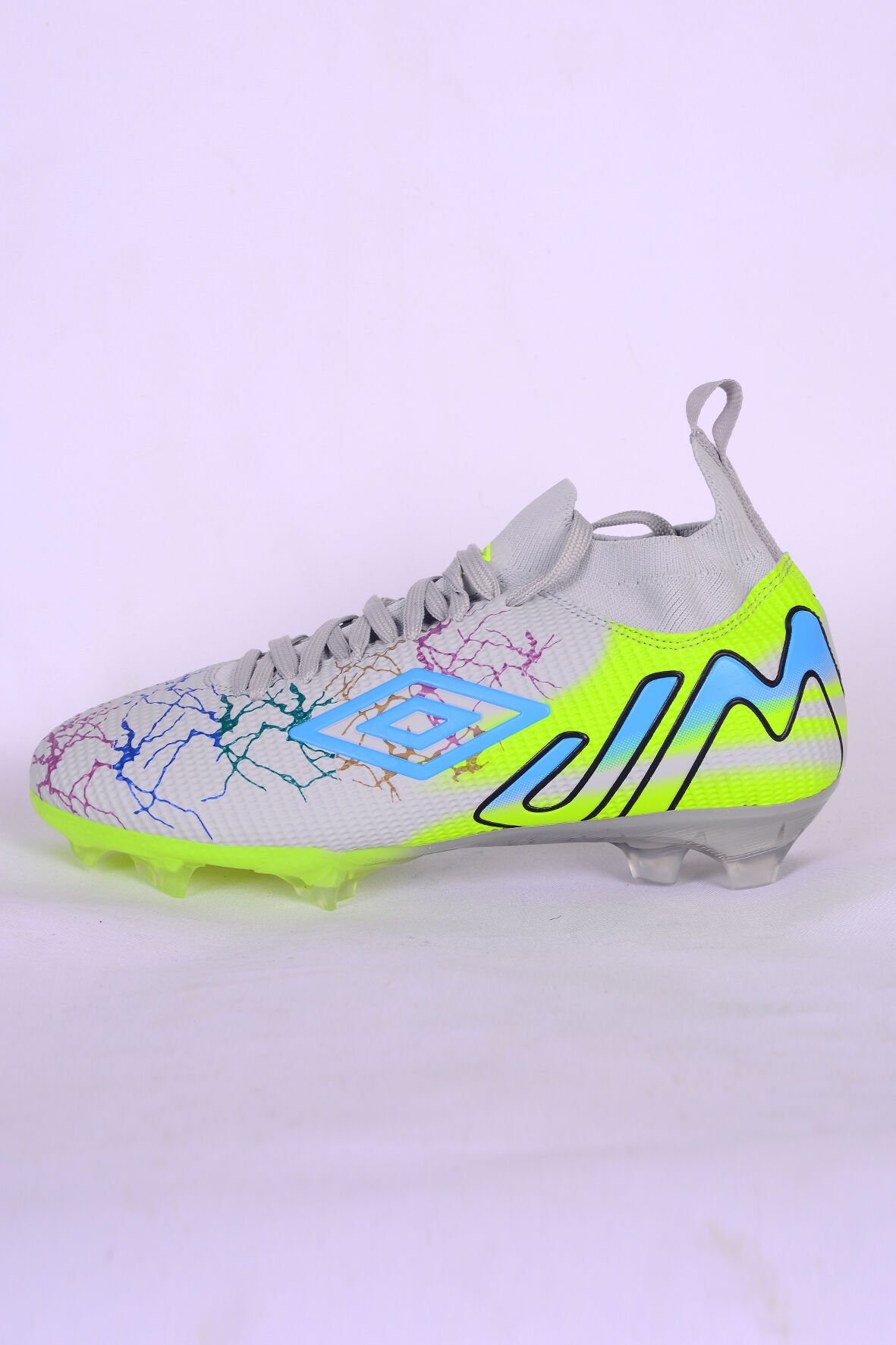 Umbro Blaze Gri Erkek Çoraplı Krampon