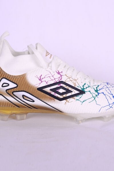 Umbro Blaze Beyaz Gold Erkek Çoraplı Krampon