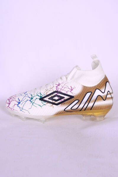 Umbro Blaze Beyaz Gold Erkek Çoraplı Krampon