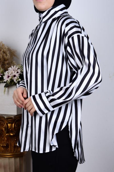 Hellie 4213-Beyaz Siyah Kadın Rahat Kesim Önü Düğmeli Normal Yaka Çizgili %100 Polyester Saten Gömlek