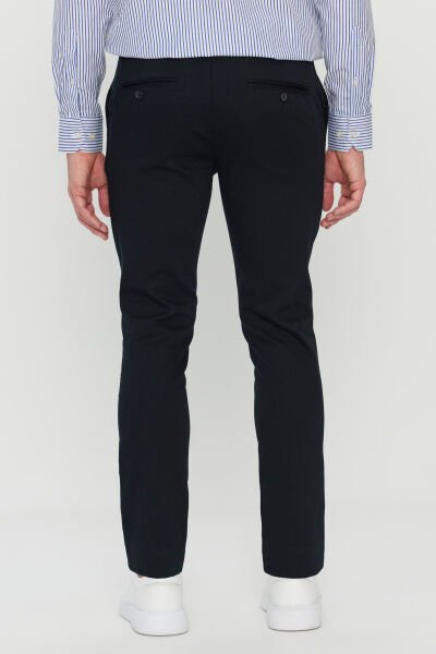 Altınyıldız ACE001252192 Siyah Erkek Slim Fit Yandan Cepli Kumaş Pantolon