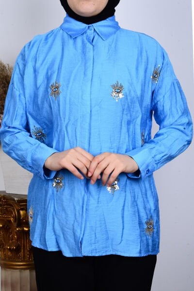 Hellie 2156 Açık Mavi Kadın Normal Kesim Önü Düğmeli Göz Aksesuar İşlemeli Detaylı Normal Yaka Gömlek