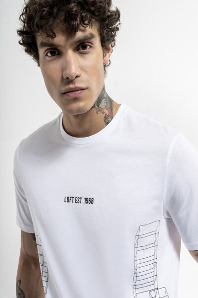 Loft 2035810 Beyaz Erkek Regular Fit Bisiklet Yaka  Normal Kesim Loft Logo Yazı Baskılı Önü Desenli %100 Pamuk Tşört