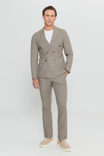 Altınyıldız ACE030252215 Kahverengi Erkek Slim Fit Kırlangıç Yaka Beli Bağlamalı Kapak Cepli Çizgili 6 Drop Takım Elbise