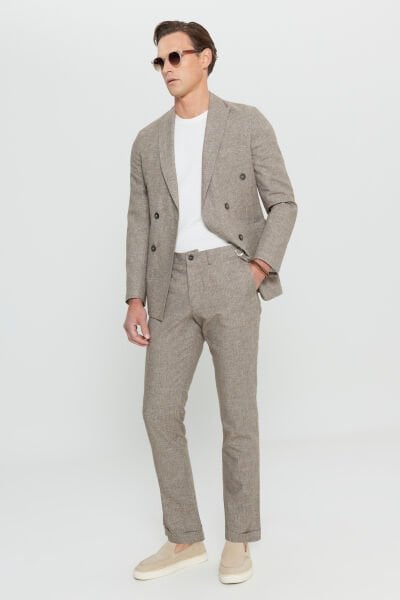 Altınyıldız ACE030252215 Kahverengi Erkek Slim Fit Kırlangıç Yaka Beli Bağlamalı Kapak Cepli Çizgili 6 Drop Takım Elbise