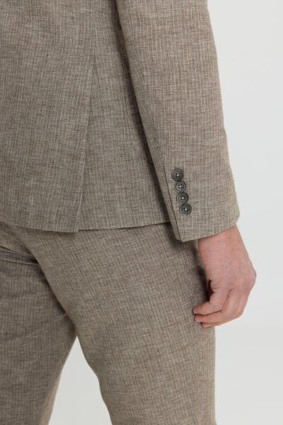 Altınyıldız ACE030252215 Kahverengi Erkek Slim Fit Kırlangıç Yaka Beli Bağlamalı Kapak Cepli Çizgili 6 Drop Takım Elbise