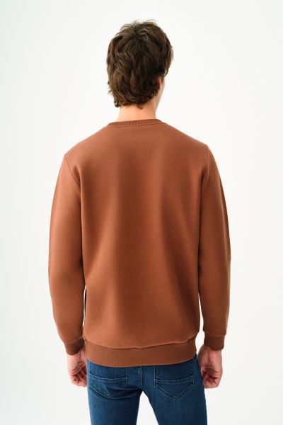 Loft 2034268 Kahverengi Erkek Regular Fit Üç İplik Yazı Detaylı Bisiklet Yaka Sweat