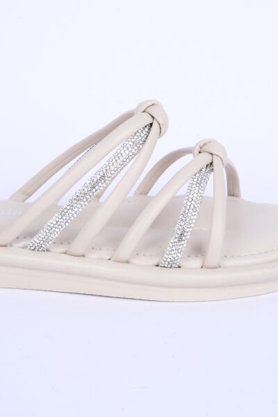 Pierre Cardin 5106 Taş Detaylı Rahat Taban Beyaz Günlük Kadın Terlik
