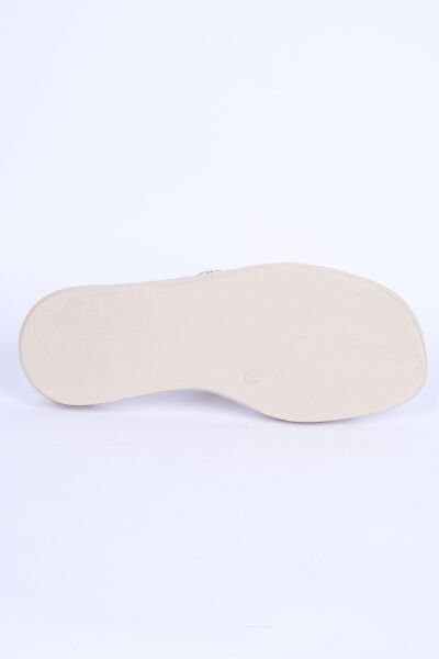 Pierre Cardin 5106 Taş Detaylı Rahat Taban Beyaz Günlük Kadın Terlik