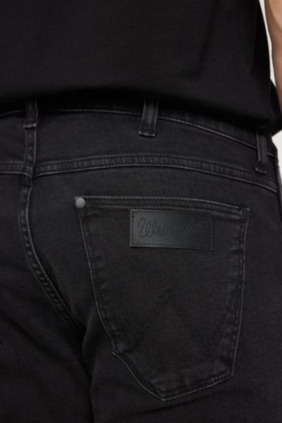 Wrangler W15Q666201M82 Siyah Erkek Grensboro  Regular Fit Normal Kesim Düşük Bel Düz Paça Kot Pantolon