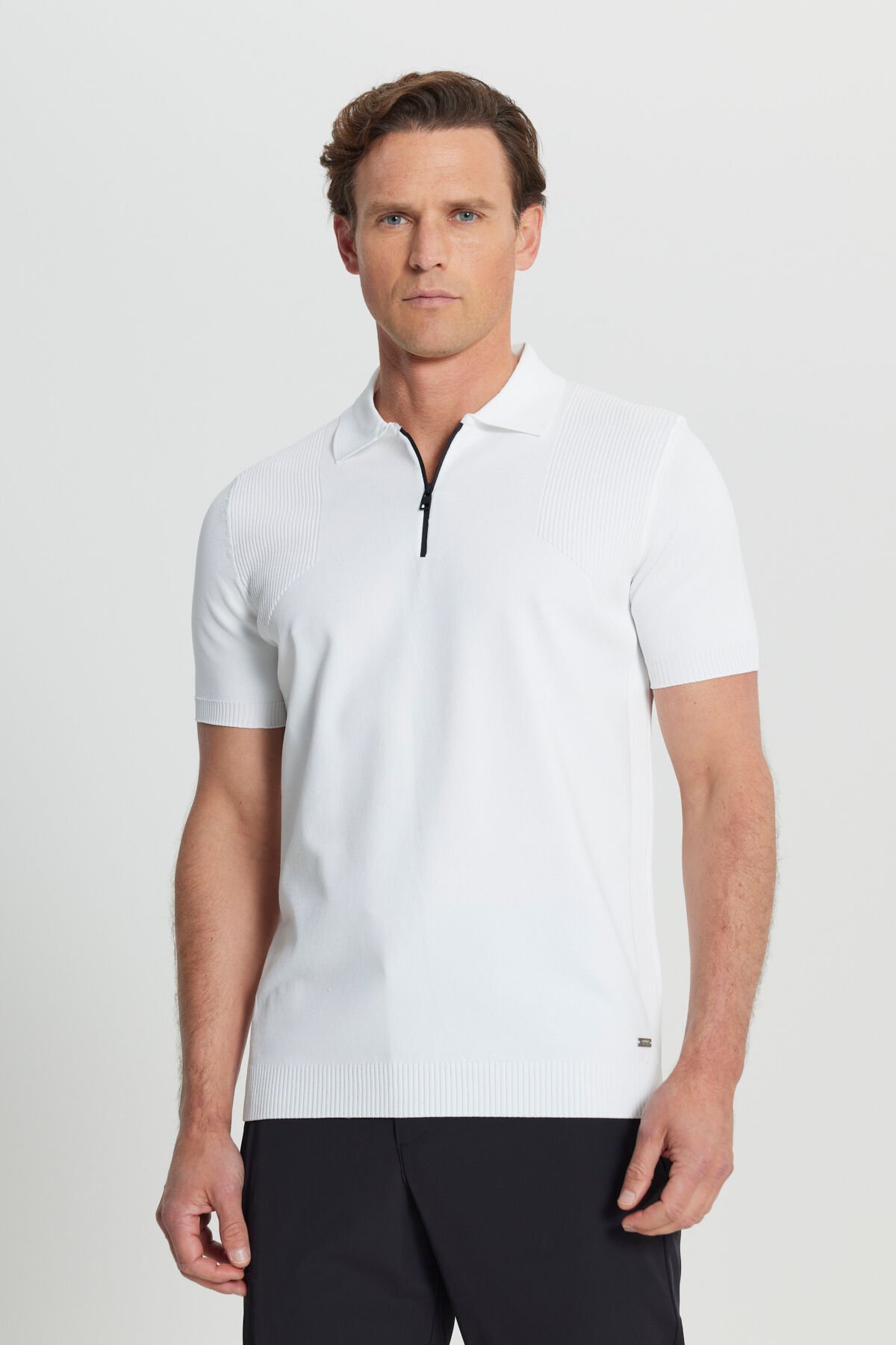 Altınyıldız ACE072252035 Ekru Erkek Yarım Fermuarlı Polo Yaka T-shirt