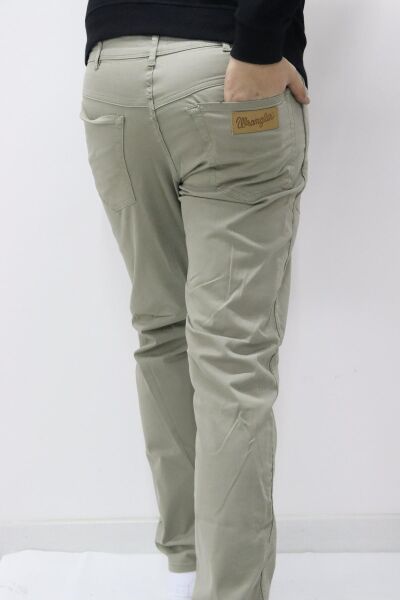 Wrangler W12SEAXT7 Erkek Yeşil Texas Slim Keten Pantolon