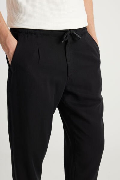 Wrangler W221266001 Siyah Erkek Bağcık Detaylı Chıno Regular Fit Normal Kesim Pantolon
