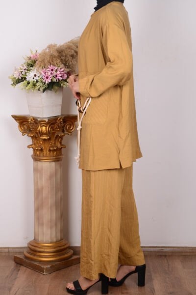 Armine 24YT670 Hardal Kadın Askı İp Detaylı Arkadan Fermuarlı Bisiklet Yaka Pantalonu Beli Lastikli Geniş Paça Çift Cepli Trend Takım