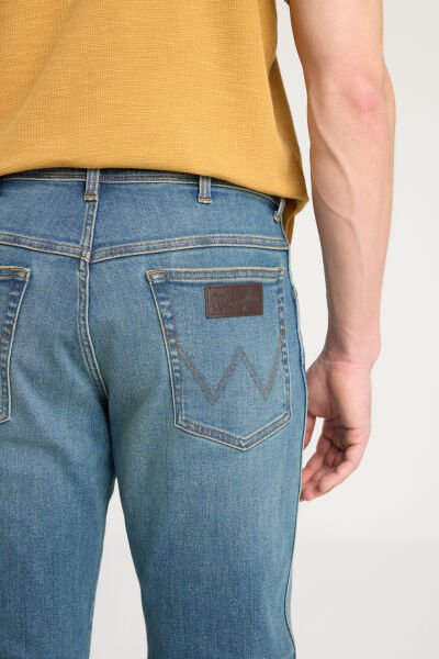 Wrangler W121064XT  Orta Mavi Texas Authentic Geniş Paça Geniş Bel Pantolon