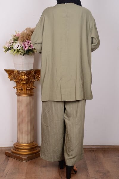 Armine 24YT670 Haki Kadın Askı İp Detaylı Arkadan Fermuarlı Bisiklet Yaka Pantalonu Beli Lastikli Geniş Paça Çift Cepli Trend Takım