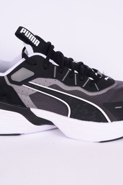 Puma 379443-01 Softride Sway Fileli Deri Detaylı Rahat Taban Bağcıklı Yüksek Taban Hafif Esnek Siyah-Beyaz Günlük Erkek Spor Ayakkabı