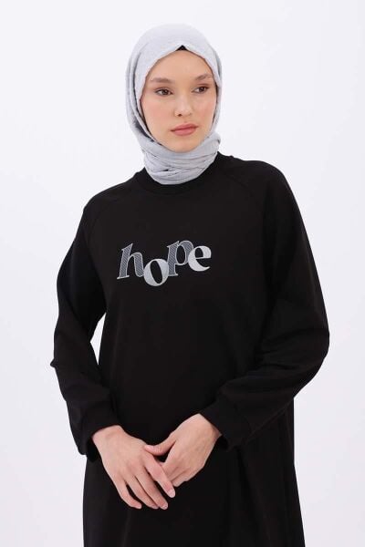 Allday 25OB52292AL0 Siyah Kadın Yandan Garni Yırtmaçlı Bisiklet Yaka Hope Yazı Detaylı Sweat Tunik