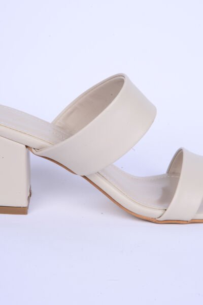 Pierre Cardin 53007 Deri Mat Topuklu Rahat Taban Bej Günlük Kadın Terlik