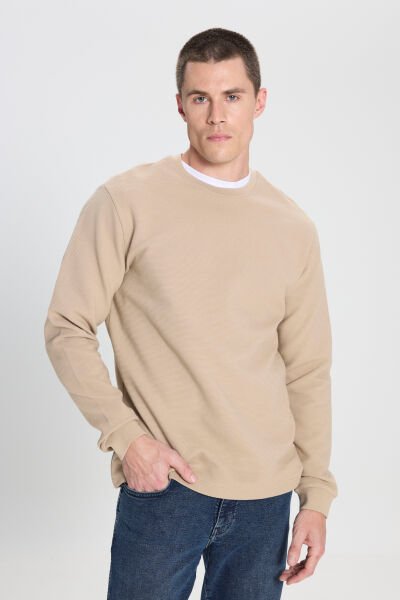 Wrangler W242501614 Bej Erkek İki İplik Bisiklet Yaka Sweat
