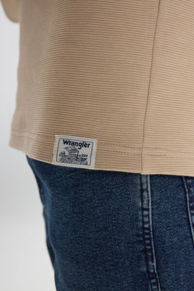 Wrangler W242501614 Bej Erkek İki İplik Bisiklet Yaka Sweat