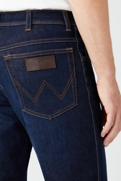 Wrangler W12SAO990 Koyu Mavi Erkek Texas Slim Jean Kot Pantolon
